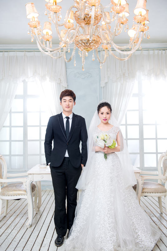 王璐瑶和师靖结婚喜帖